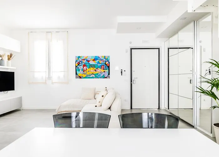 Luxury Villa - Exclusive Property With Private Box