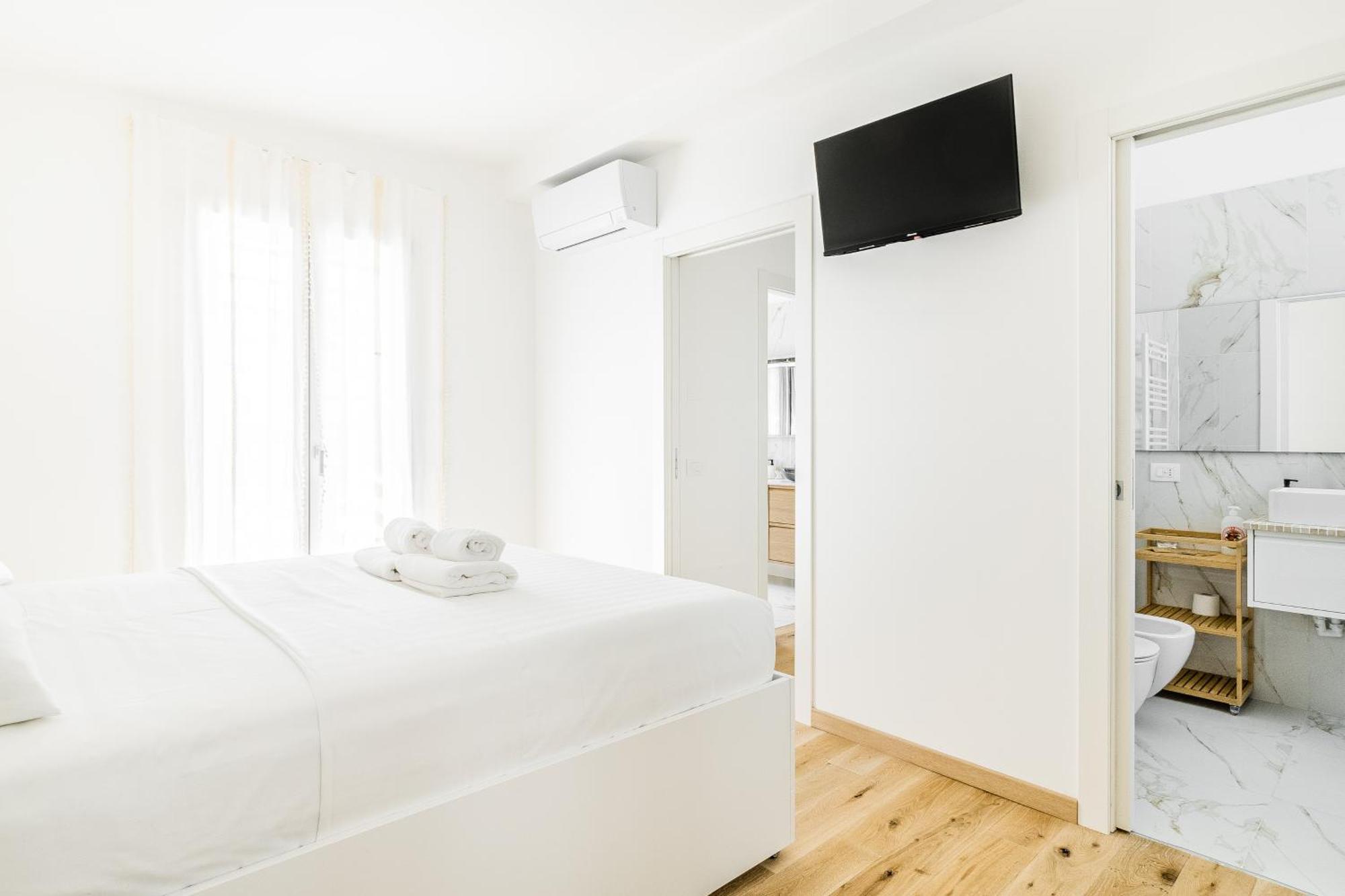 Luxury - Exclusive With Private Box * Milaan