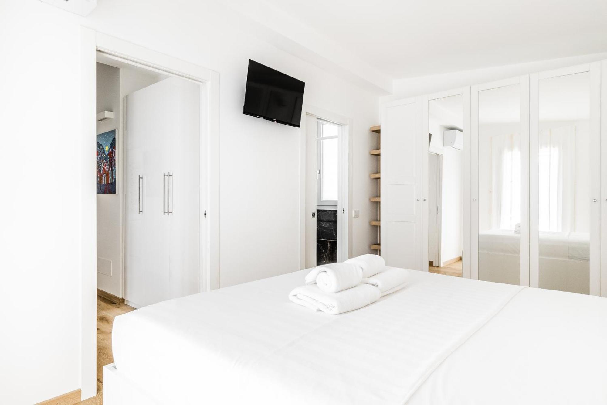 Villa Luxury - Exclusive With Private Box Milaan